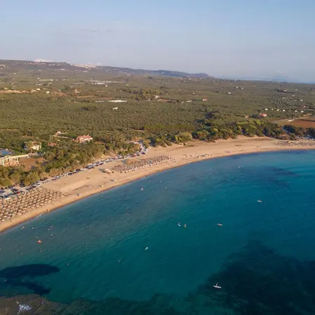 Filiatras Welcoming Hideaway - A Cozy Urban Escape