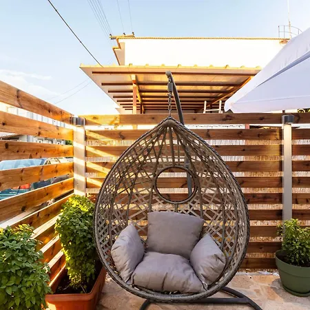 Filiatras Welcoming Hideaway - A Cozy Urban Escape Filiatrá