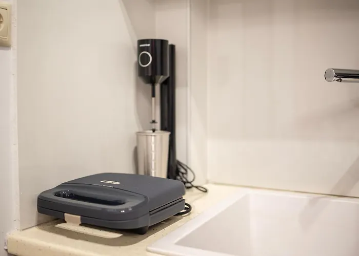 Filiatras Welcoming Hideaway - A Cozy Urban Escape Apartament *