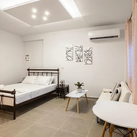 Apartment Filiatras Welcoming Hideaway - A Cozy Urban Escape