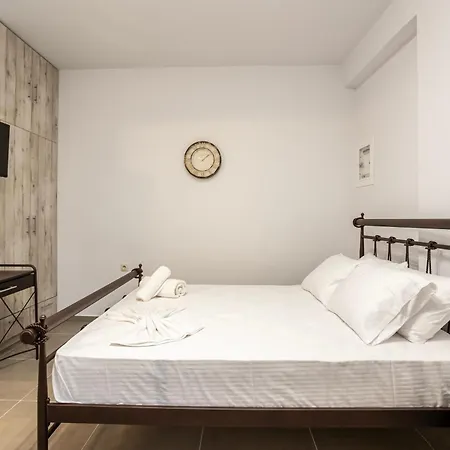 Filiatras Welcoming Hideaway - A Cozy Urban Escape Appartement Filiatra