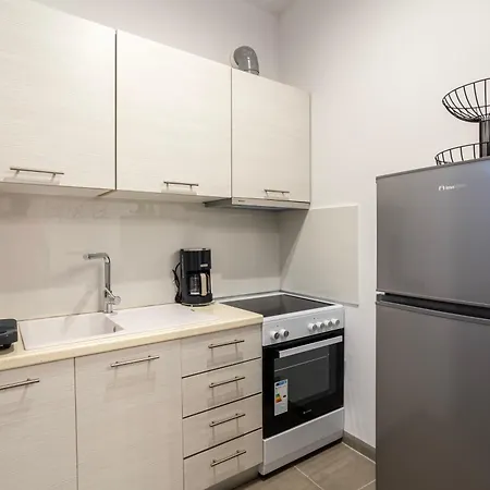 Apartment Filiatras Welcoming Hideaway - A Cozy Urban Escape Filiatra