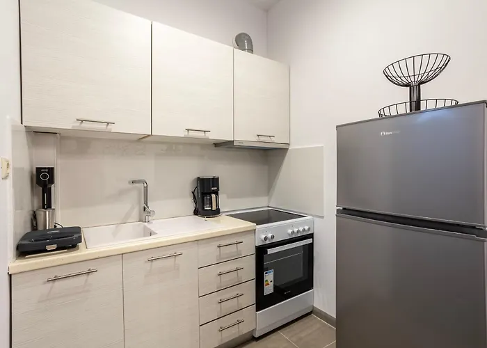 Apartament Filiatras Welcoming Hideaway - A Cozy Urban Escape Filiatra