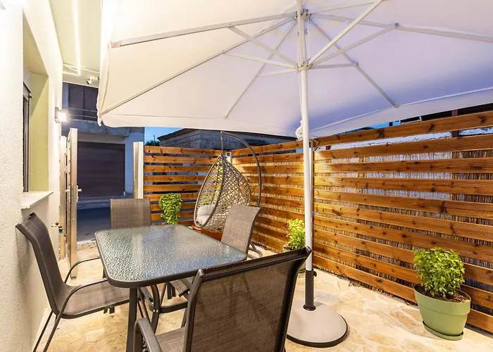 Filiatras Welcoming Hideaway - A Cozy Urban Escape * Filiatrá