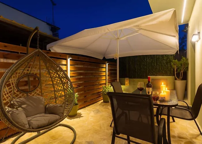 Filiatras Welcoming Hideaway - A Cozy Urban Escape Φιλιατρά